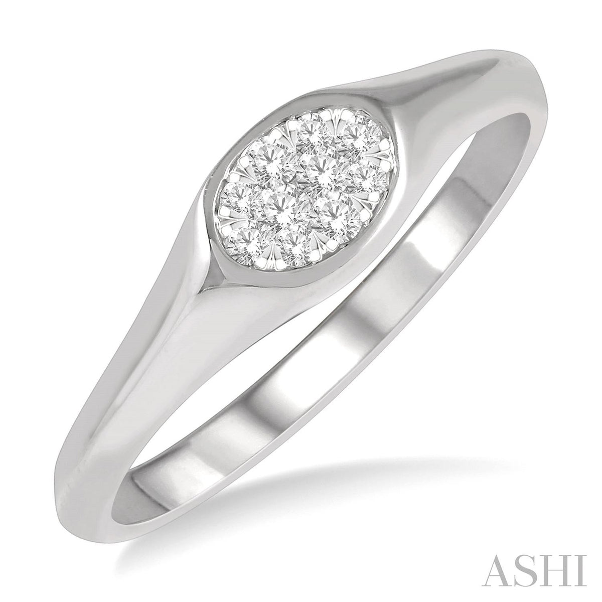 Oval shape lovebright essential diamond signet ring