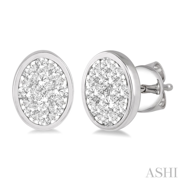 Oval shape lovebright essential diamond earrings
